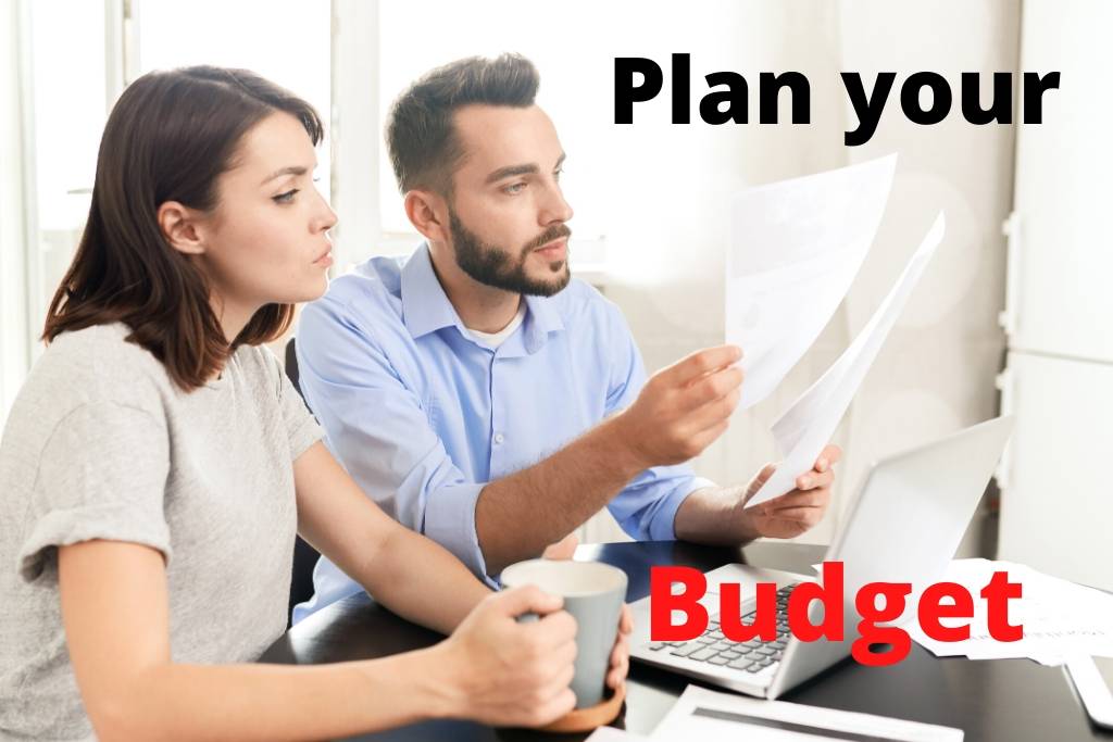 Header-plan your budget according to your expenses for saving money.