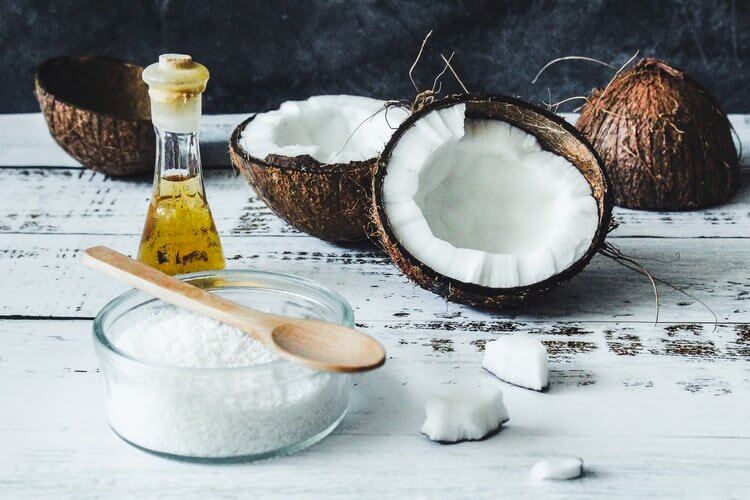 coconut oil for skin tightening