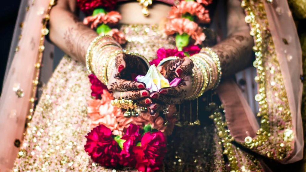 The significance of Applying Mehndi in Indian tradition