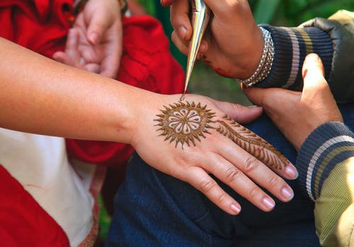 How to make Mehndi Paste at home - 7 steps