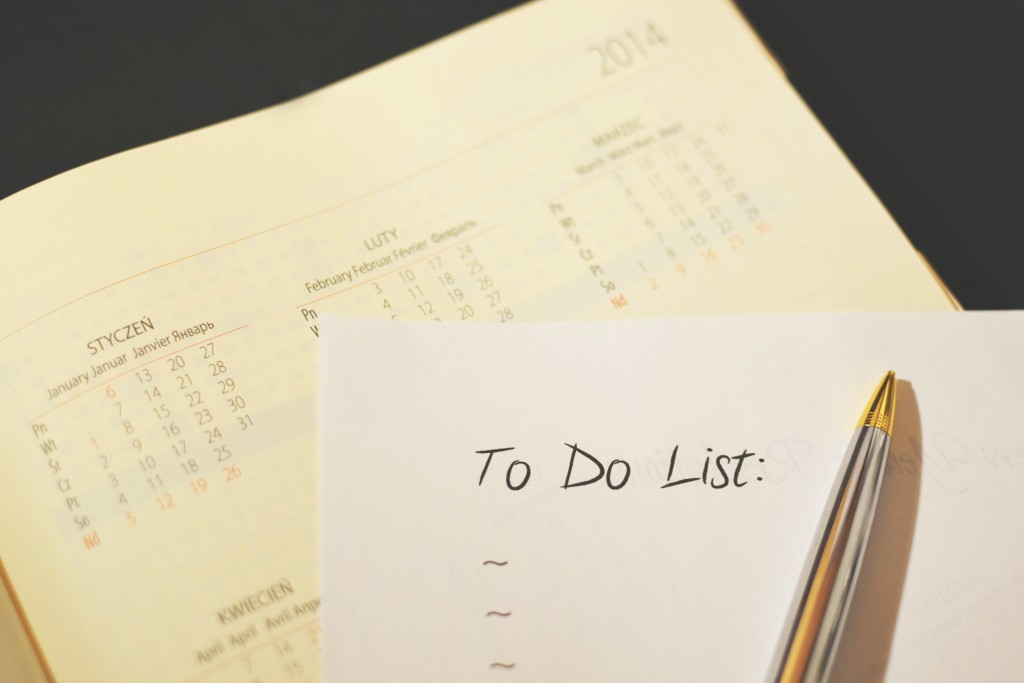 make a to-do-list to overcome procrastination